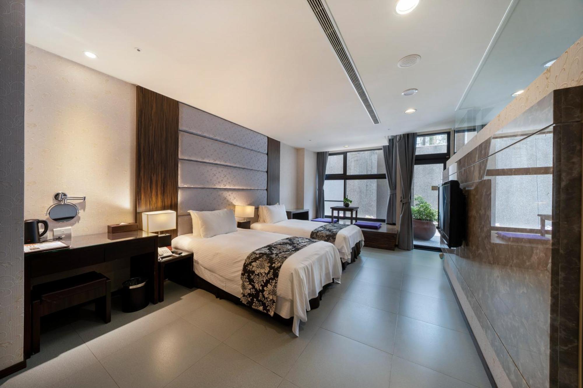 Tai-Yi Red Maple Resort Puli Exterior photo