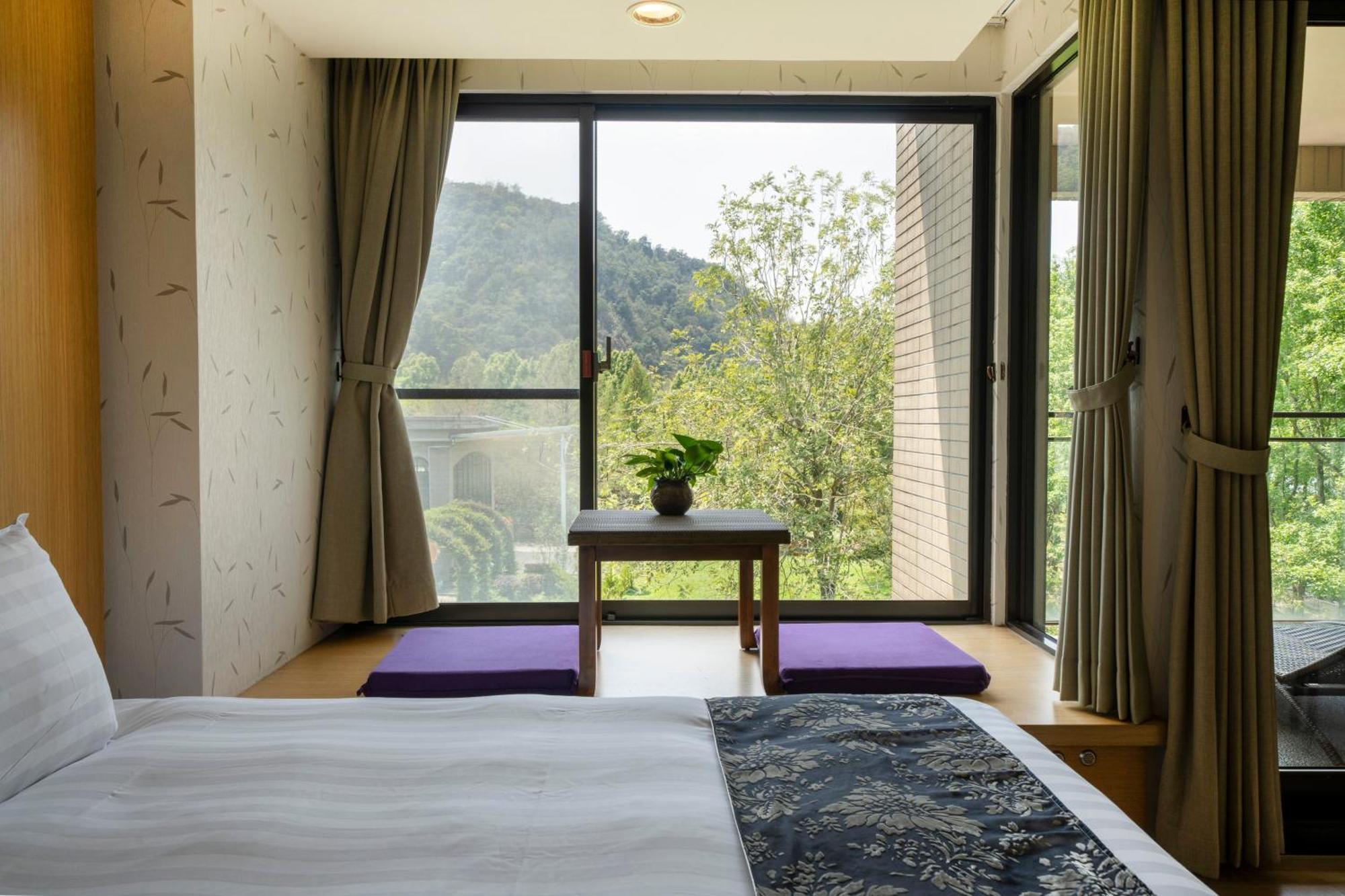 Tai-Yi Red Maple Resort Puli Exterior photo